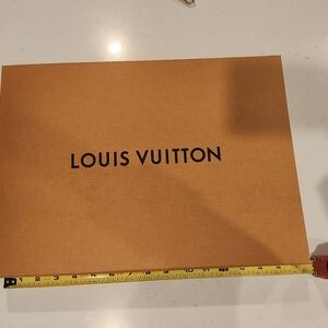 Louis Vuitton box